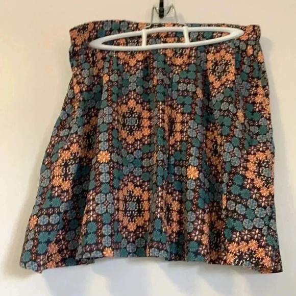 Top Shop colourful summer  flared skirt size 10. - Picture 5 of 8